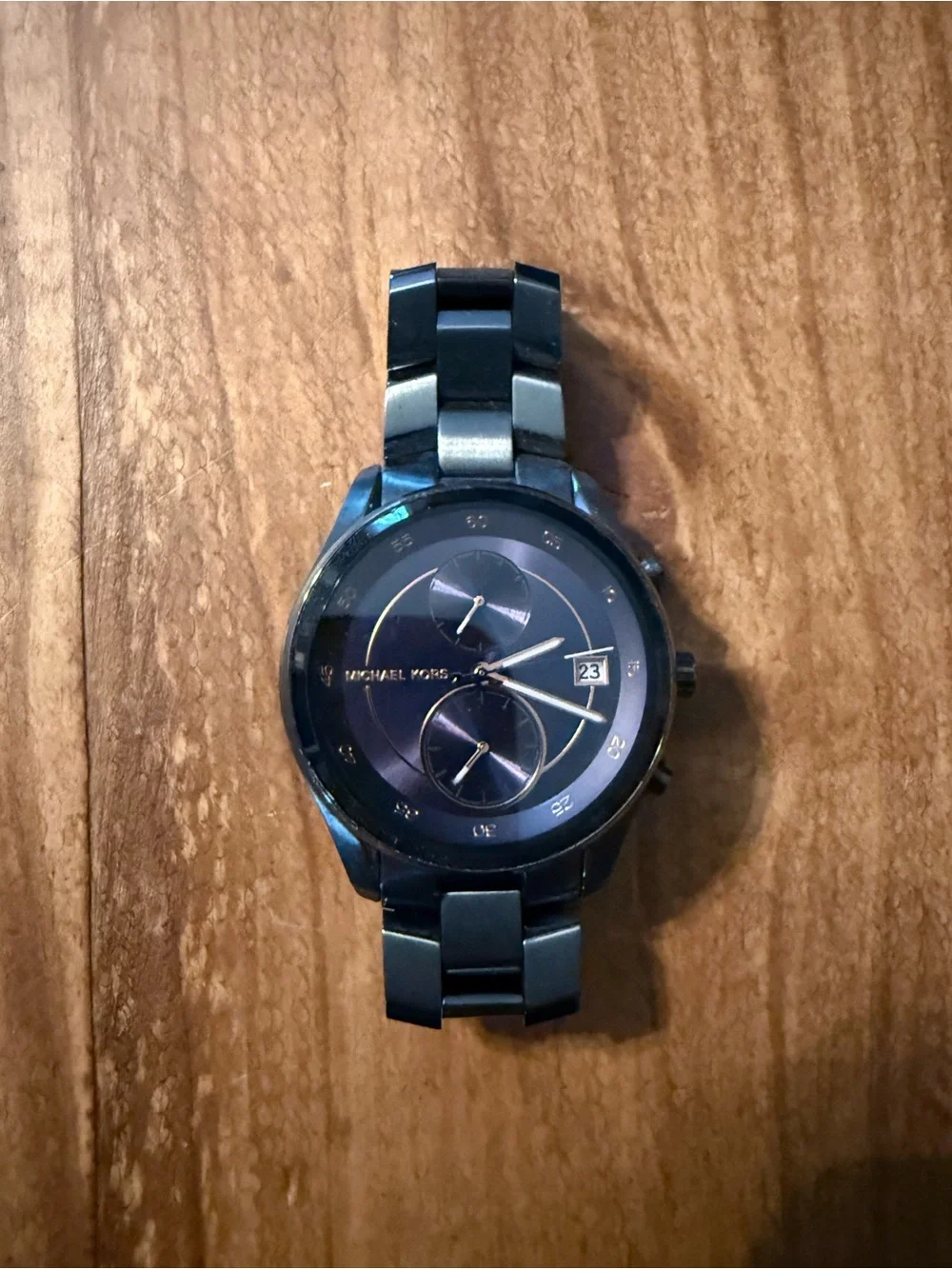 Michael Kors Gunmetal Blue Link Watch - Picture 6 of 6